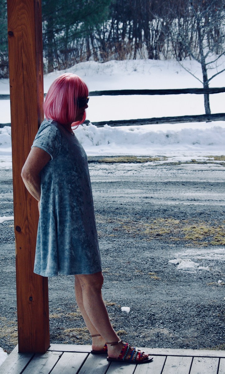sandals and a pink wig on model