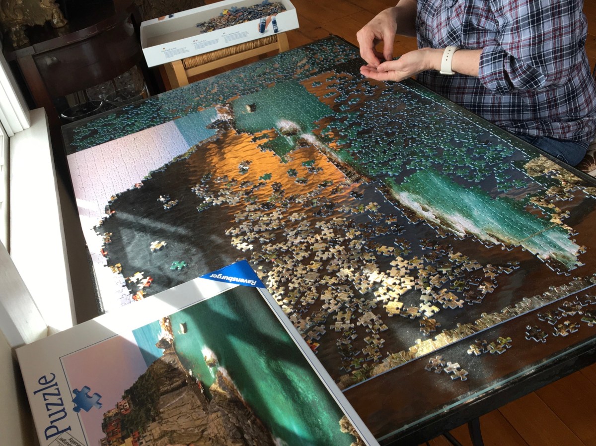 2000 piece puzzle in the making