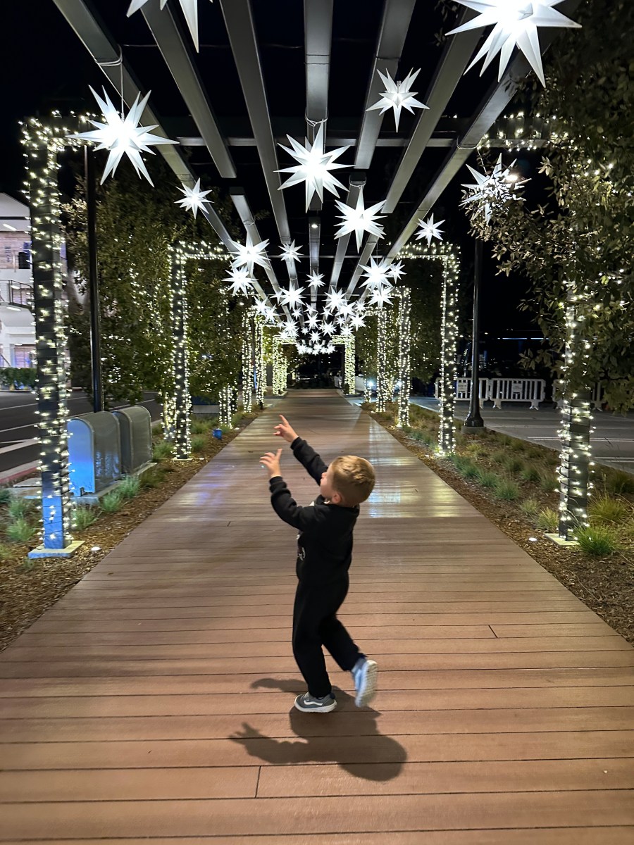 star decorations with child